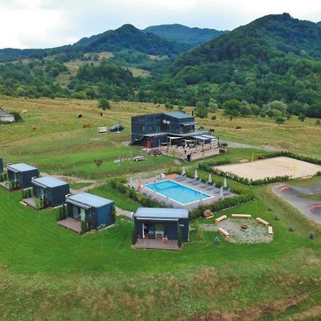 Hotel Flandra Glamping Corbeni Exterior foto