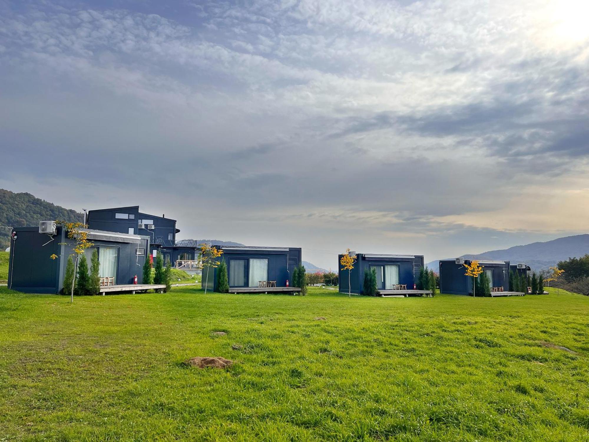 Hotel Flandra Glamping Corbeni Exterior foto