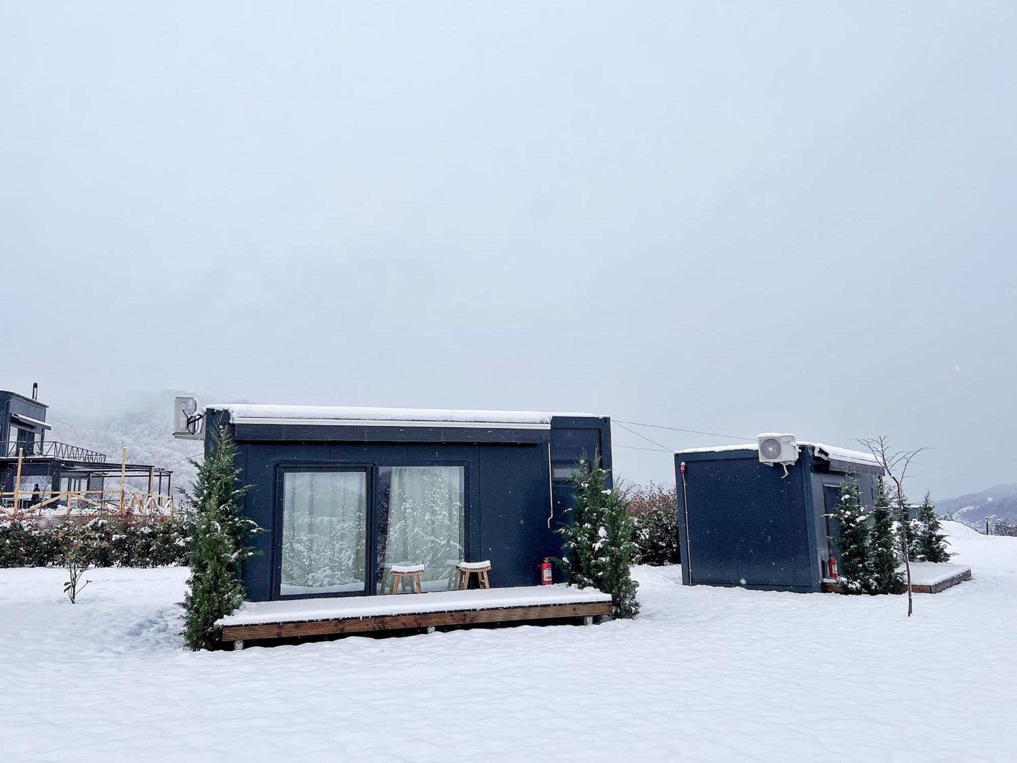 Hotel Flandra Glamping Corbeni Exterior foto