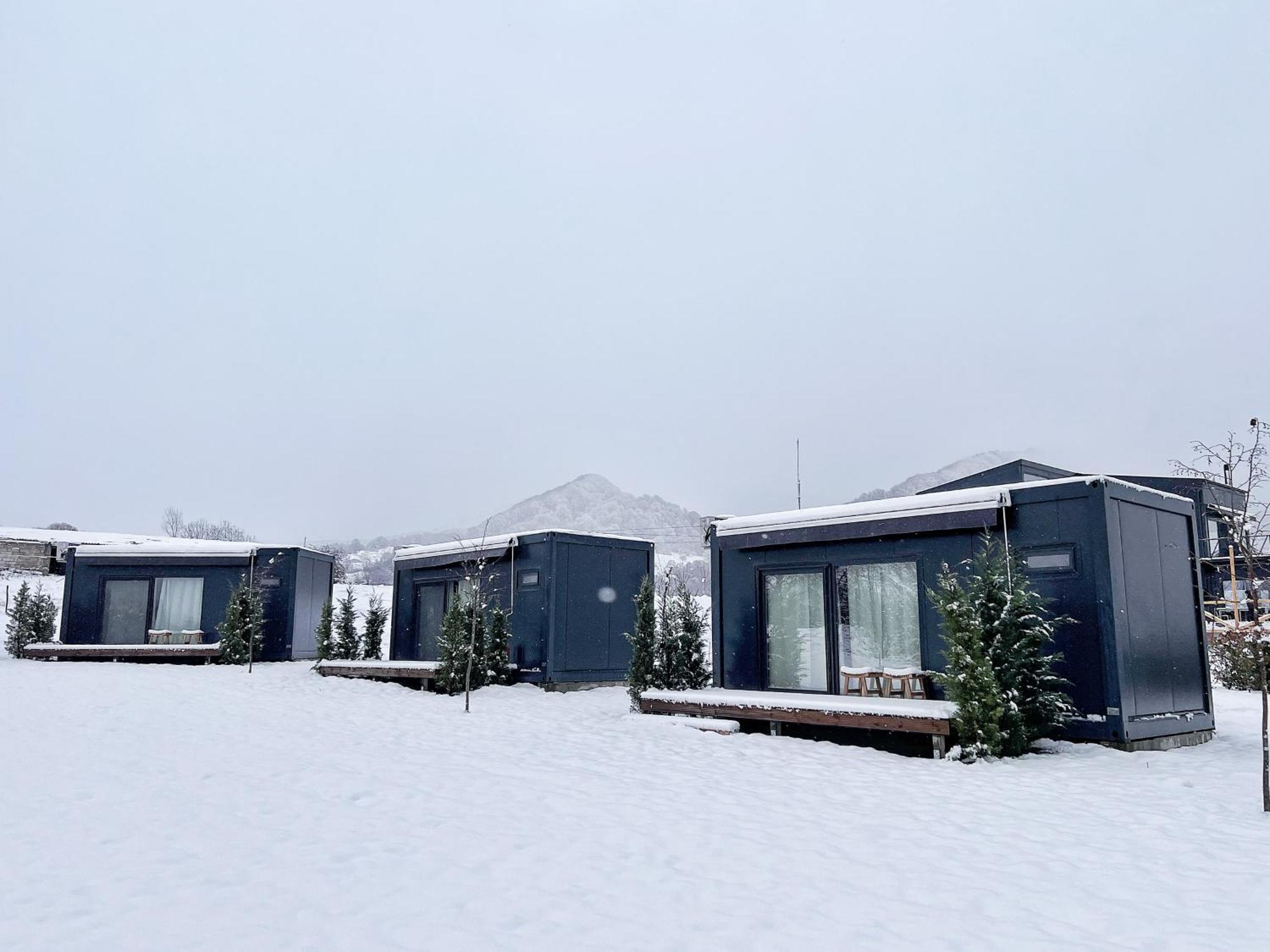 Hotel Flandra Glamping Corbeni Exterior foto