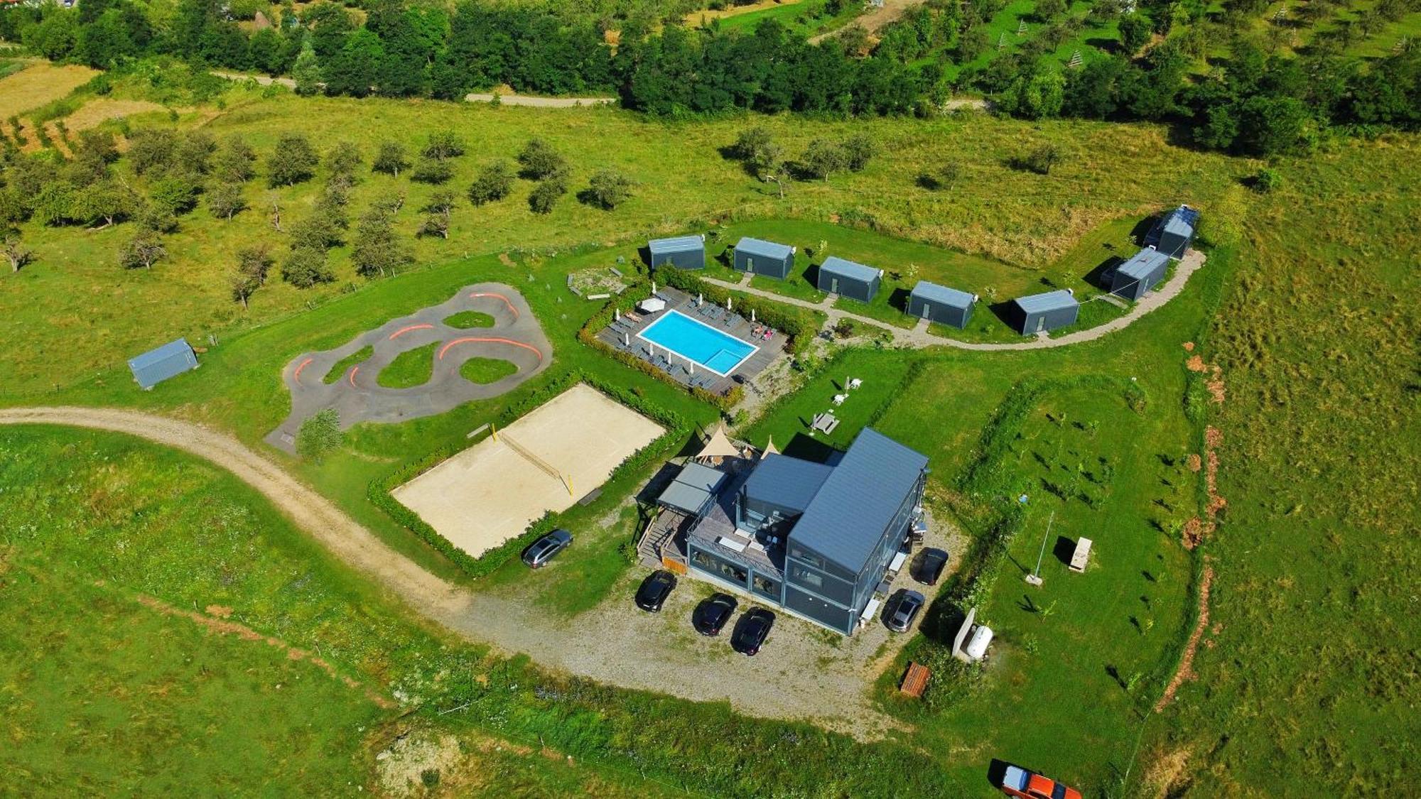 Hotel Flandra Glamping Corbeni Exterior foto