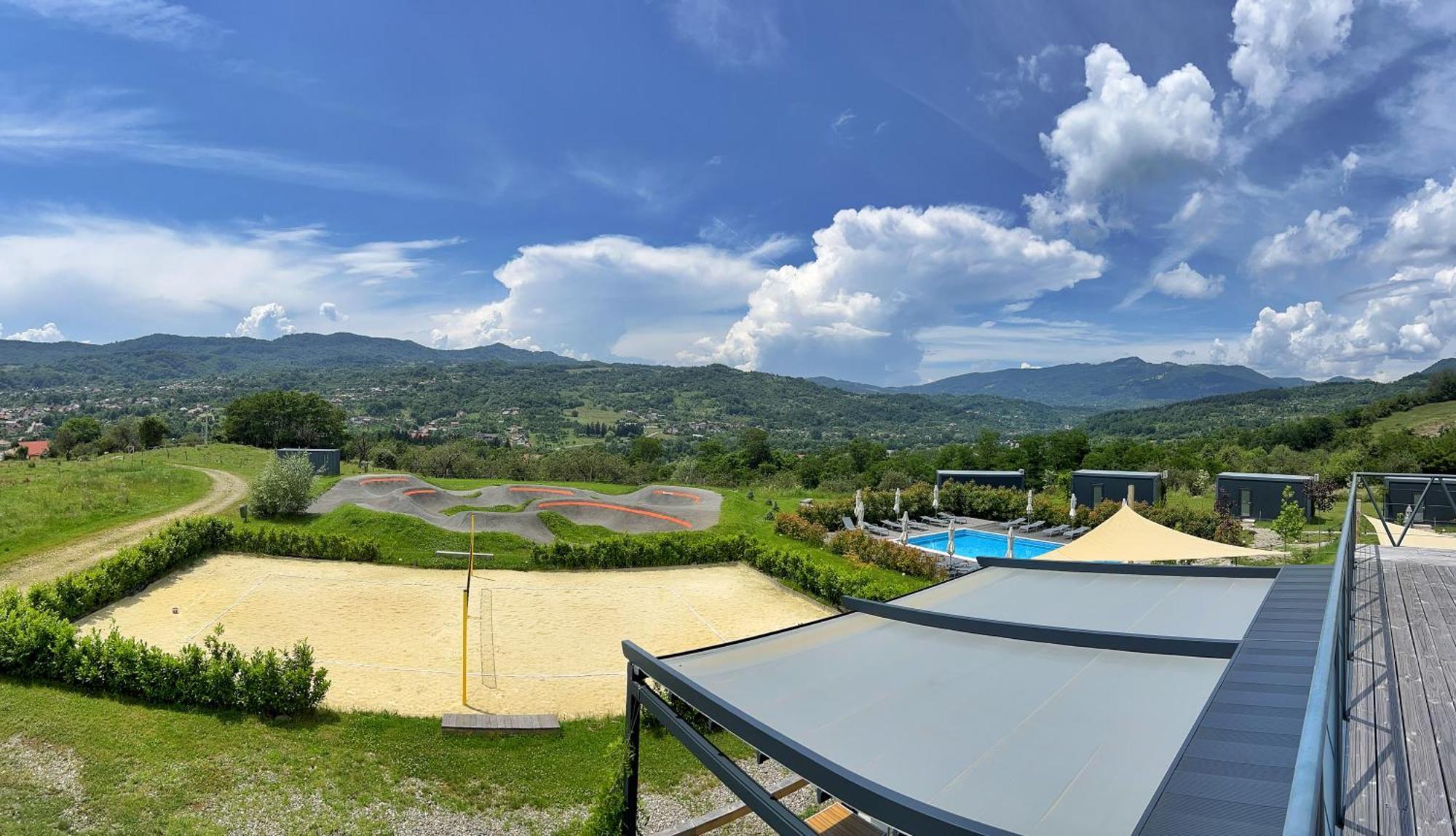 Hotel Flandra Glamping Corbeni Exterior foto