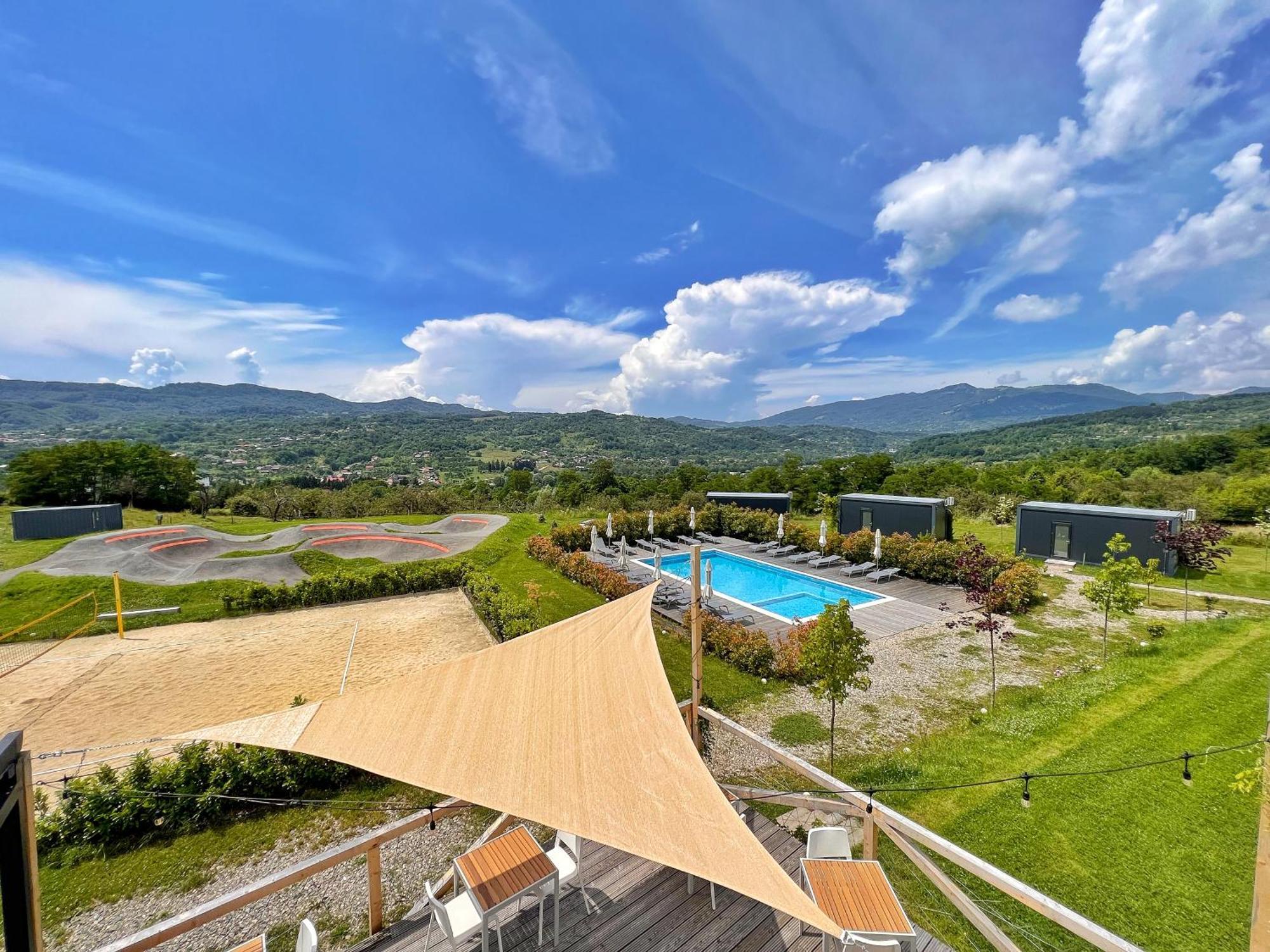 Hotel Flandra Glamping Corbeni Exterior foto